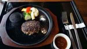地元和牛のハンバーグ